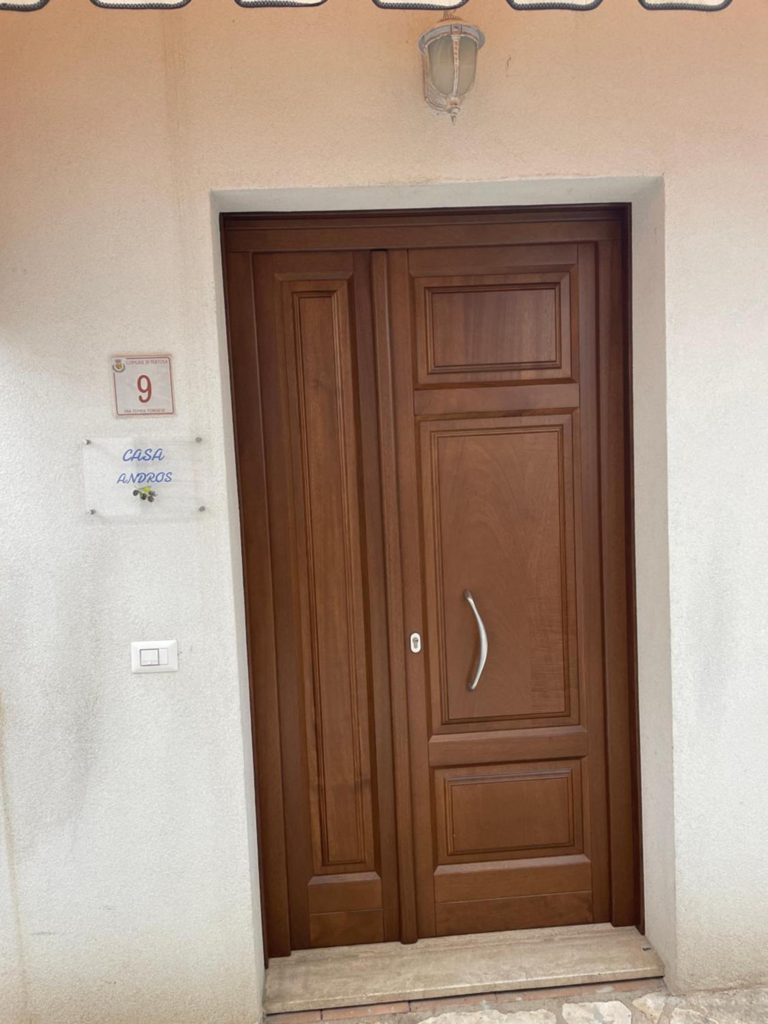 Casa Andros Vila Pertosa Exterior foto